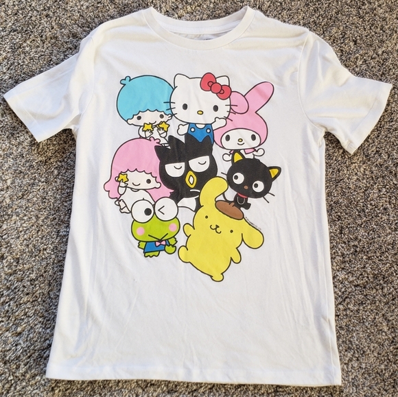Hello Kitty | Old Navy Graphic Short Sleeve Tee - Picture 1 of 6